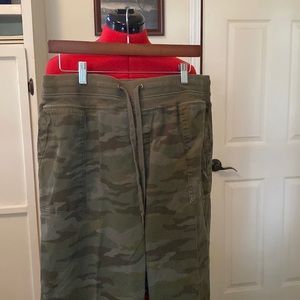 Terra & Sky camo drawstring jeans